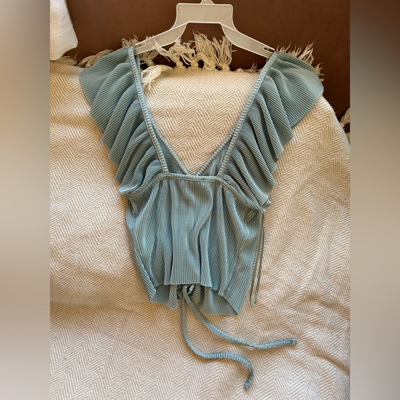 Zara Ruffled Blue Top 🍀🌸 - Picture 3 of 5
